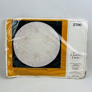 The Creative Circle Old Fashioned Christmas Tree Skirt Kit 2700 Candlewicking